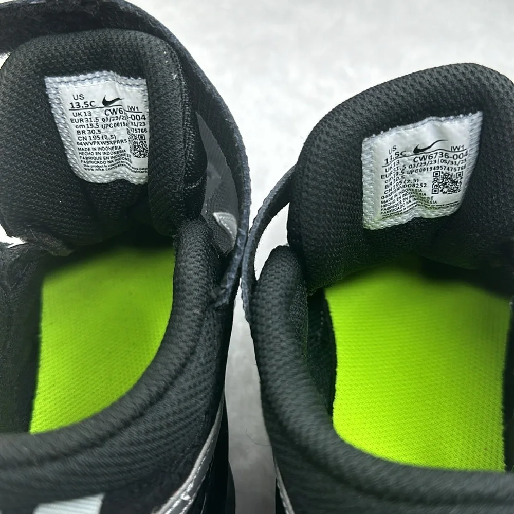 Toddlers Nike Tennis shoes size 13.5C - Picture 5 of 7